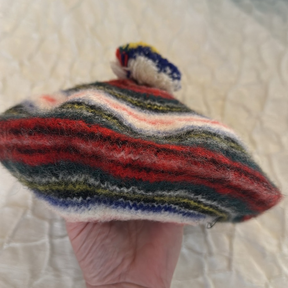 Vintage Andrew Stewart Multicolor Wool Beret with pom - Picture 2 of 4